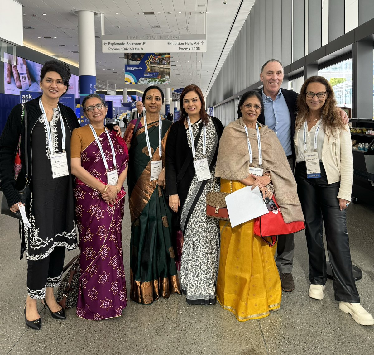 #ANES23 Humbled & delighted to meet #ObAnes friends - here with @gropperUCSF Dr. Sunanda Gupta presenting on ‘the challenges in reducing SMM & MMR in low and middle income countries’ Dr. Samina Ismail on ‘Unique challenges & solutions for decreasing SMM & MMR in Pakistan’