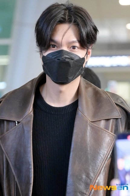 minozmarkee's tweet photo. 20231016 Lee Minho's arrival at Incheon from Manila, Philippines 🇵🇭
📸 NEWSEN | MEDIA
#SMDCCelebratesSM65th #SMDC
#LeeMinHoForSMDC #StepIntoLuxury
#이민호 #LeeMinho #ActorLeeMinHo
#イミンホ #李敏镐 #ลีมินโฮ #Minoz https://t.co/lP73Yn1e3t