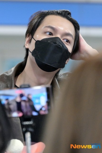 minozmarkee's tweet photo. 20231016 Lee Minho's arrival at Incheon from Manila, Philippines 🇵🇭
📸 NEWSEN | MEDIA
#SMDCCelebratesSM65th #SMDC
#LeeMinHoForSMDC #StepIntoLuxury
#이민호 #LeeMinho #ActorLeeMinHo
#イミンホ #李敏镐 #ลีมินโฮ #Minoz https://t.co/zgmZHWyRmR