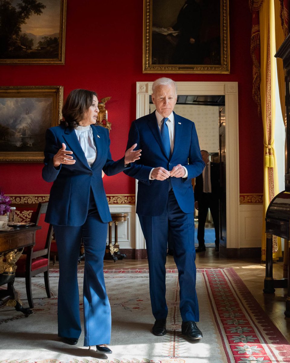 Kamala Harris tweet media