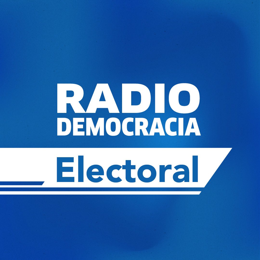 ipysvenezuela's tweet photo. #RadioDemocraciaElectoral | En el #Micro1 se reporta información sobre las primarias desde los estados #Apure, #Bolívar, #Carabobo, #Falcón, #Lara, #NuevaEsparta, #Sucre y #Yaracuy, #16Oct. Encuéntralo aquí: https://t.co/DJOLateyny https://t.co/pryL8os77r