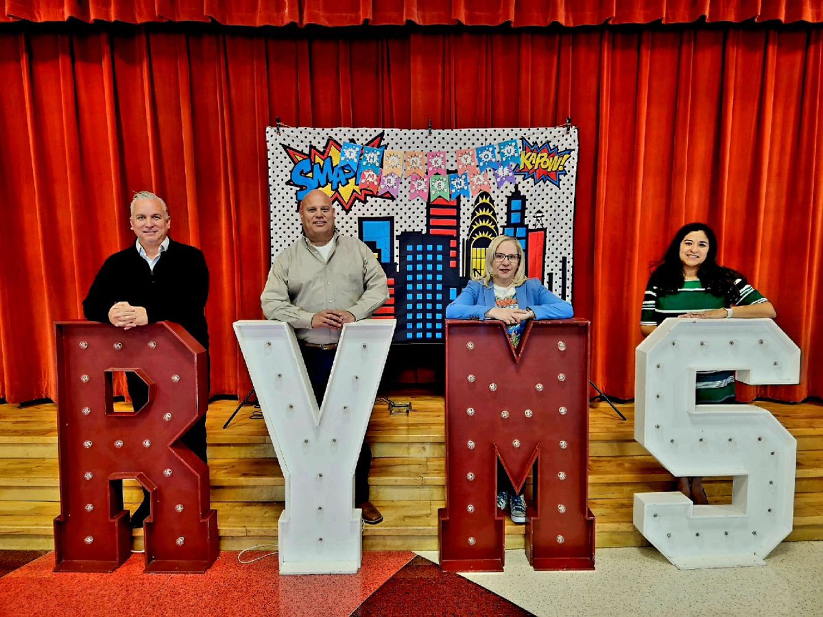Raul Yzaguirre Middle School tweet media