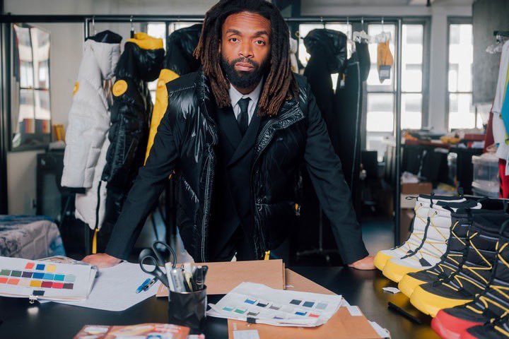 Outlander Magazine tweet media