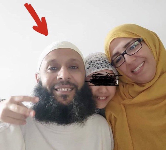 BREAKING:

The Brussels terrorist has been identified as 45-y-old Abdesalem Lassoued.

He's a Tunisian citizen, is in Belgium illegally &amp; has earlier been tried in Tunisia for terrorist acts.

He has been riding around Brussels on a scooter shooting with an AK, killing 2 so far