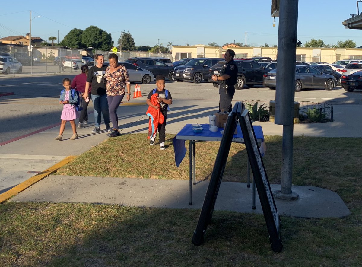 Meet and Greet with SRO Ramirez! <a href="/MarinaWestShark/">Marina West Sharks</a> ☕️🦈☀️👮🏻‍♂️
