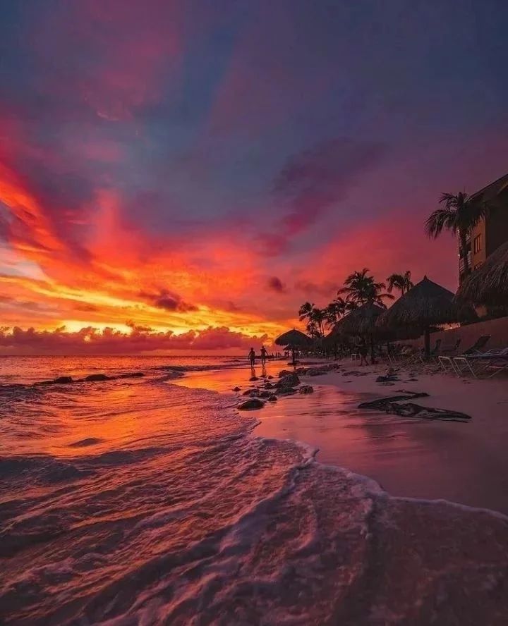 Sunset 🌅🌊☀
#sunset #sunsetlovers #sunsetphotography #sunsets_captures #sunset_pics #sunsetsky #atardecer #beach #beachphotography #playa #photographers #photo #photography #pic #picture
