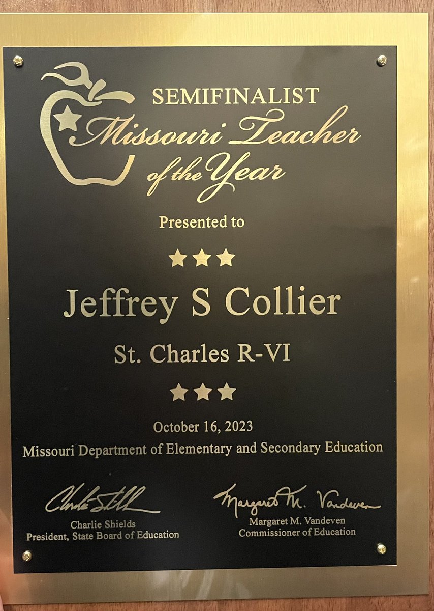 drsefrit's tweet photo. A true privilege to attend the 2024 Missouri Teacher of the Year Recognition Banquet in Columbia, MO tonight. We are honoring our very own Jeffrey Collier (HMS Band Teacher), a semifinalist! #HMS #SCSDpride #BEscsd @DrJHMSPrincipal @StChasCitySch @MOEducation @StLouisRPDC https://t.co/X3C4C1blLx
