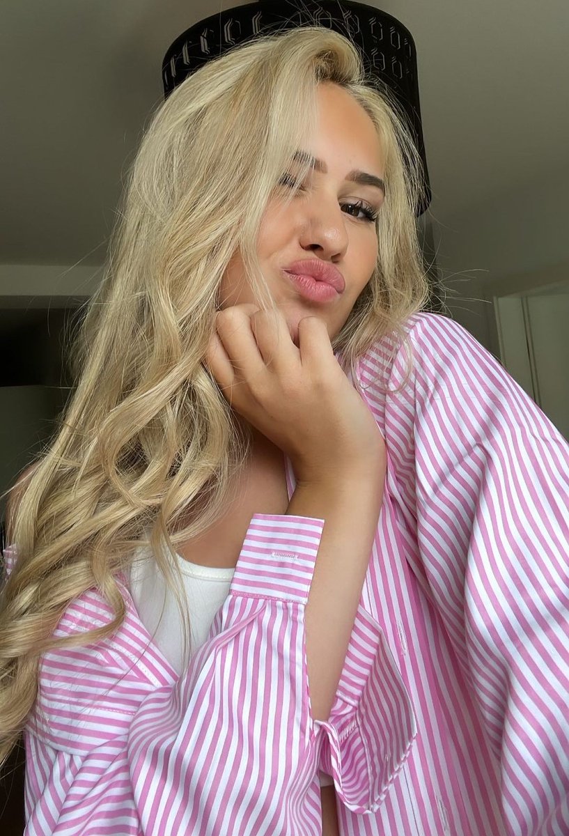 valiaflou's tweet image. 😘💗💫