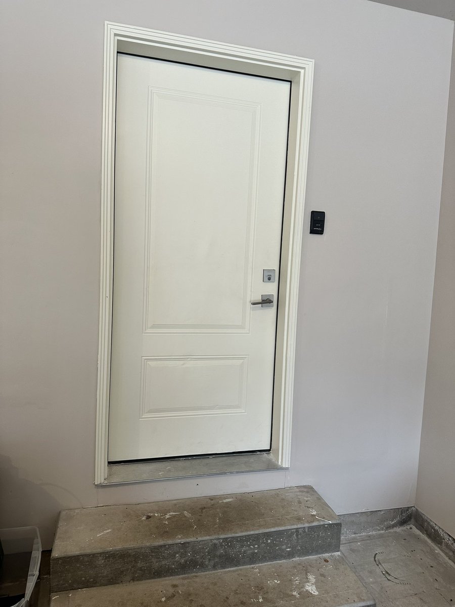 justbrushit's tweet photo. Drywall repairs ? Damaged doors ? We take care of it all!! Call now for a free quote!! 905-321-2220.
#myniagara #localniagara #burlington #oakville #hamilton #toronto https://t.co/Vq2fsG3f6h