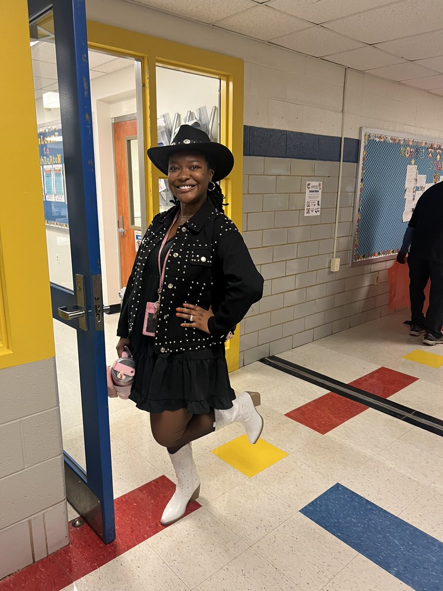 Monique B. Reese tweet media