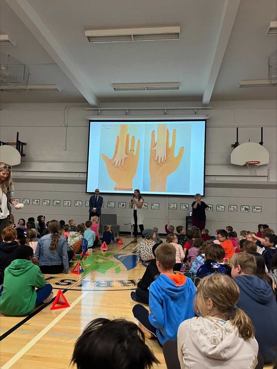CochraneAcademy's tweet photo. CCA Reads kicked off today! A school wide reading program! And guess what? Our very own Cochrane mayor joined in on the fun &amp; read a story to us! 📚📖#rvsed #CCAconnect https://t.co/eZsrLortld