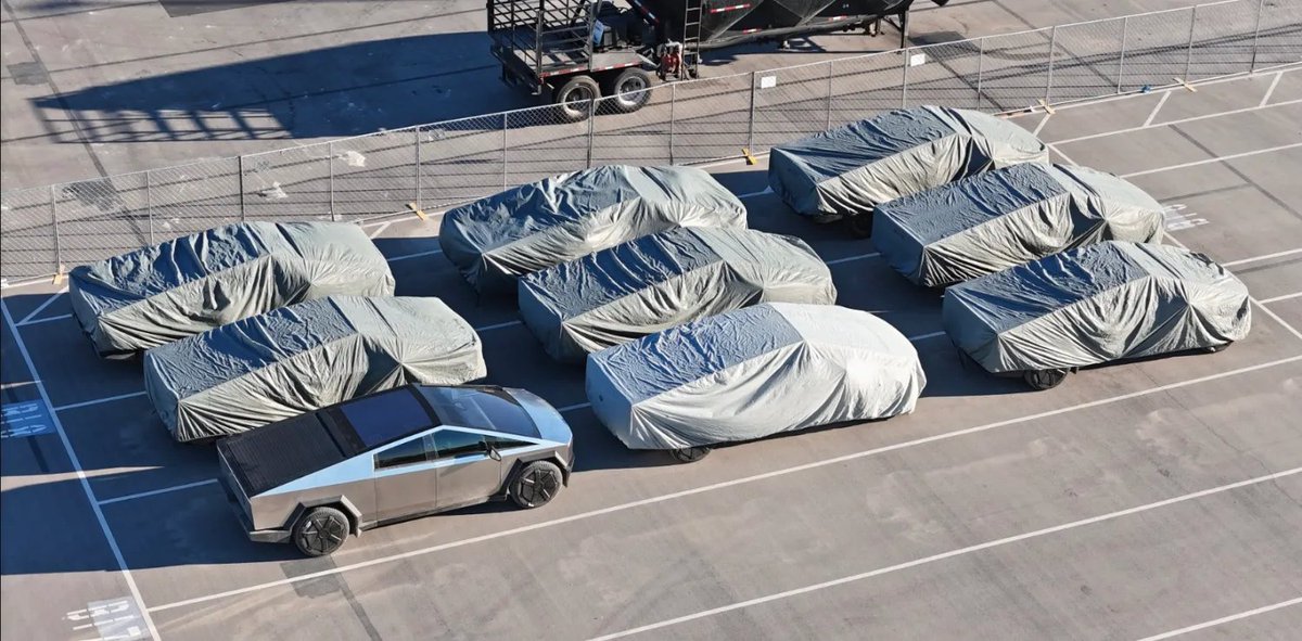 TeslaOntarioCa's tweet photo. CyberTruck deliveries coming soon...❤️❤️ https://t.co/wItBlnlMOD