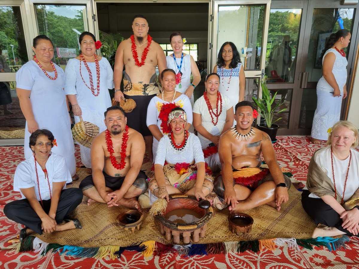 The ava ceremony is the highest form of welcome in the Samoan culture. UNDP &amp; <a href="/un_samoa/">UN Country Team in Samoa @uninsamoa</a> staff did just that today for <a href="/kanniwignaraja/">Kanni Wignaraja</a>, welcoming her to our Multi-Country Office. A traditional welcome that has added to the already rich discussions she's had to date in 🇼🇸. 
Manuia!