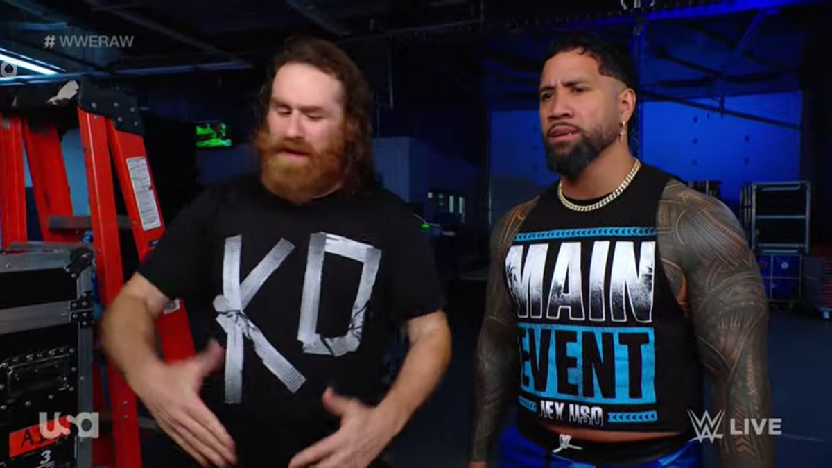 theusotwinzcom's tweet photo. #WWERaw #MainEventJeyUso #UndisputedTagChamp (@WWEUsos) https://t.co/I5XumDdzGA