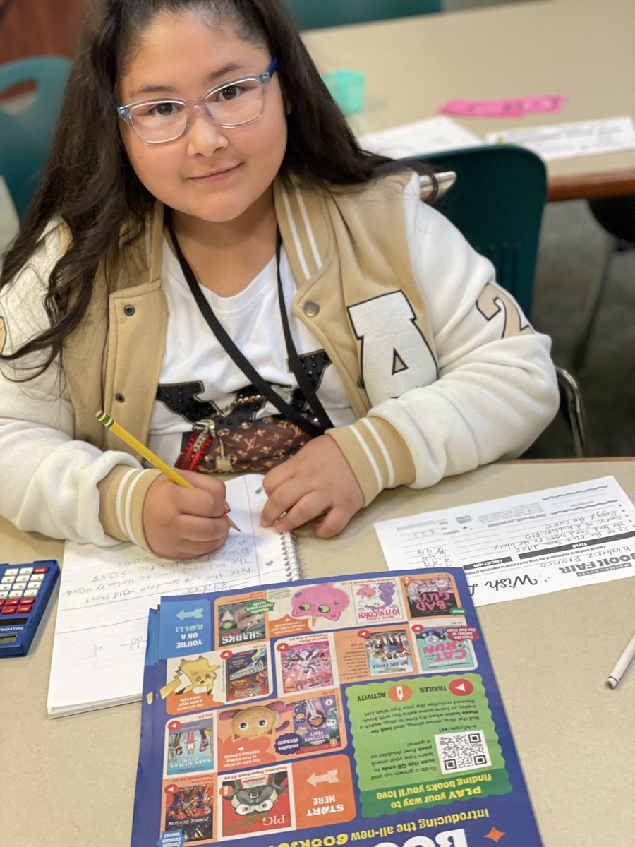 MathWithMsWade's tweet image. Bringing math into our library lessons. Woohoo! Way to go Mr. Bush! Teaching our students that math is everywhere. #mathcoach