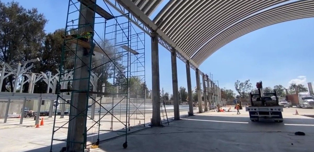 LuzElena_GE's tweet image. Tal como lo mencioné hace unos días, en la CDMX avanzamos a en la Construcción de una segunda planta de reciclamiento de basura en San Juan de Aragón que muy pronto permitirá que la Ciudad reduzca mil 200 toneladas diarias de residuos sólidos. 
#BasuraCero