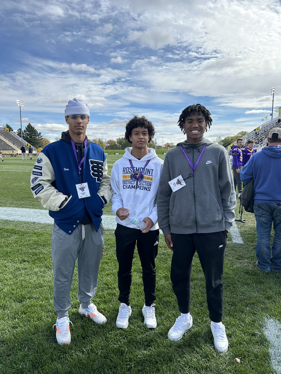 Had a great time at Mankato. Thank you @Todd_Taylor28 for the visit. @EV_Football @1Eastview1
