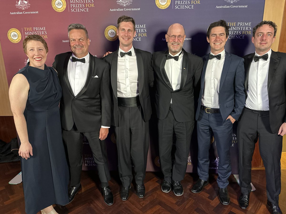 Special night at #PMPrizes @ScienceGovAu Congratulations @NicholasJHunt1 shortlisted for New Innovators award. What a star 🎉🤩 @anzacinstitute @syd_health @SydneyLHD @Sydney_Uni