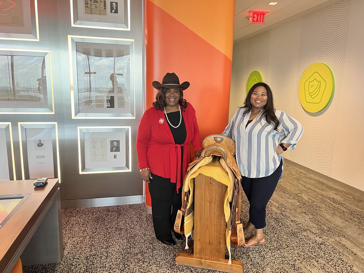 TiffanyFondal's tweet photo. Happy boss’ day to @lakenyaperrywi1! Your guidance and vision have been a driving force for our department’s success! #IamSTEM #BossDay #InspiringLeadership https://t.co/ZNbwzSXxie