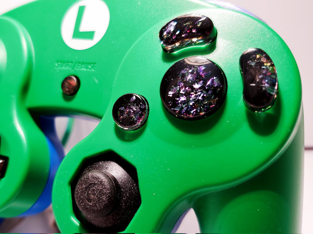 NewTechCrewCO's tweet photo. SUPER HOT OFFER LUIGI CONTROLLER! $210 USD$
-SNAPBACK MODULE NO RESET 
-MOD TRIGGERS 
-PARACORD 
-RESIN BUTTONS 
-TACTILE Z BUTTON
-RESIN C STICK 
-PERFECT ANGLES
-6 MONTHS WARRANTY https://t.co/rQbJLMlhyt