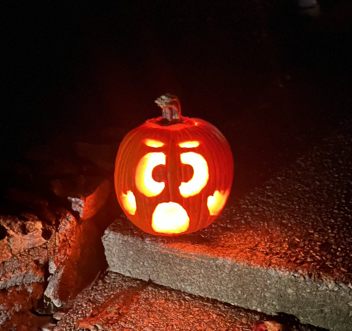 You’ll find this beauty on my front steps. My daughter Katie’s work 🎃