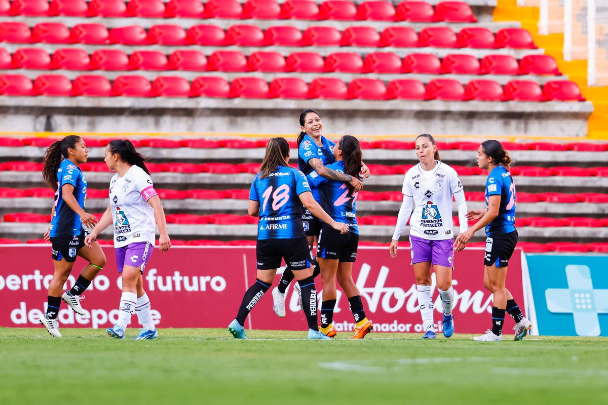GallosFemenil's tweet photo. ¡Siempre, @SantamariaFabi! 😍

#Somos🔵⚫️ https://t.co/K2lL00i8nA