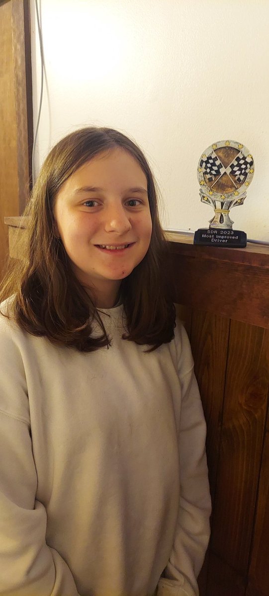 NiteNiteCow_00's tweet photo. #cowpilot is on a sub team called Stray Dog Racing. The team voted her along with the other teenager on the team #jordangreathouse. Most improved driver for 2023. Thank you @straydogcafe and Charlie Murphy, for supporting these kids and all of SDR.@KLRManagement_ https://t.co/JRa7EWCprx