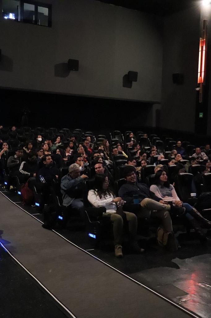 imcine's tweet photo. ¡En la #CinetecaCNA aprendemos de cine, como lo harán las niñas y los niños de México! 💇🙎🤸
Estamos en la función especial 'Cine mexicano en los libros de la SEP' y veremos algunas de las películas que se verán en las aulas de nuestro país. https://t.co/viApu40Ki3