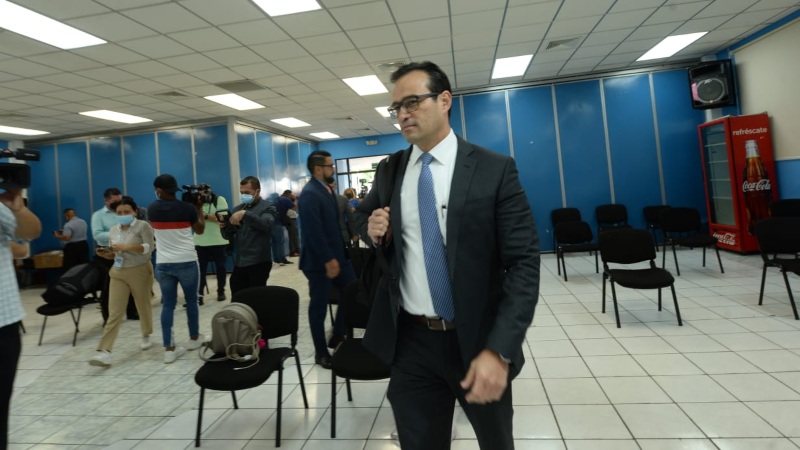 miltonaparicio's tweet photo. 🇸🇻⚽
@ybukele en +Deportes: "si para finales de julio de 2024 la FESFUT no está ordenada, nos tocará tomar acciones como la ley nos lo demanda.

Espero que la FESFUT no termine sancionada ni por el país ni por la FIFA, pero la responsabilidad es de los que administran el fútbol". https://t.co/UoLOE9DkrY