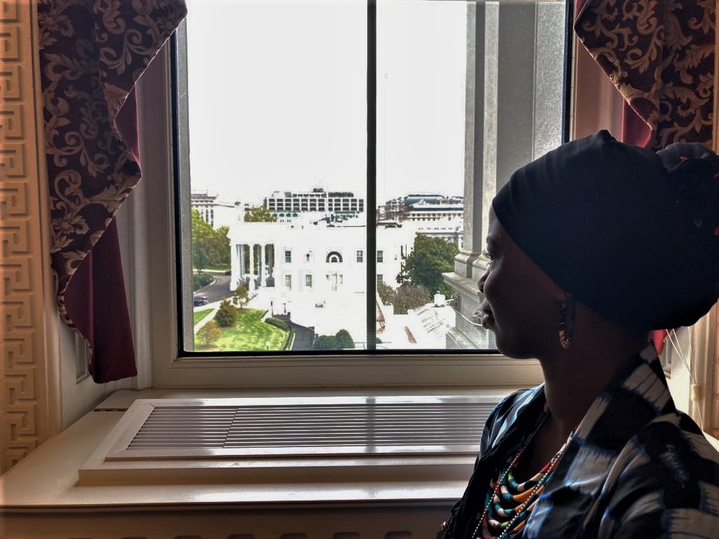 unicefsenegal's tweet photo. At UNICEF, we don't just encourage girls to dream big, we also support them to make their voices heard! 

@ADAMAsleader is our youth advocate. She is a community leader. She combats gender-based violence. Today, she was at the White House. Her message? Girls can change the world! https://t.co/K64cJYYUom