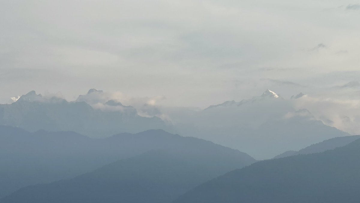 MLavnyaA's tweet image. #Kanchenjunga (Section of Himalayas) 
View from #Pelling ☺️
Good Morning!