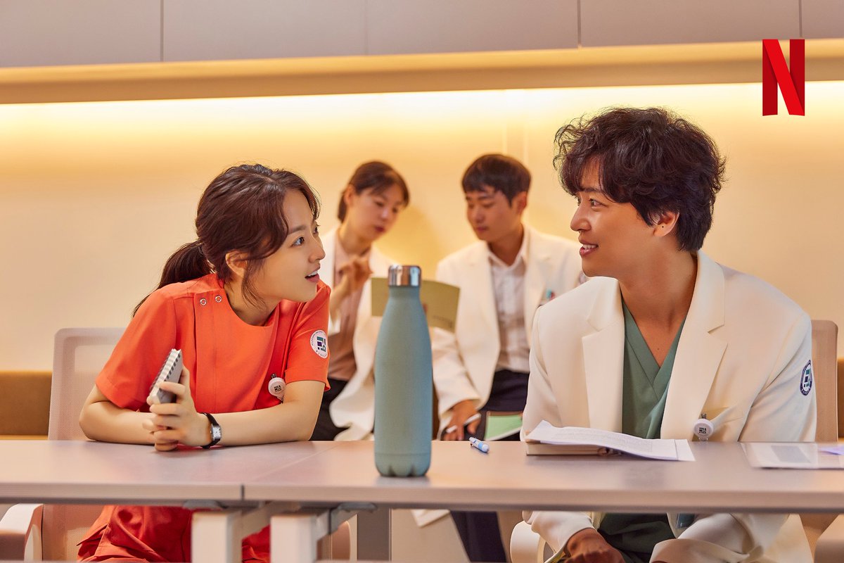 netflixkcontent's tweet photo. “Soon enough, morning light will shine”

Heartwarming series #DailyDoseOfSunshine is coming November 3, only on #Netflix https://t.co/5MXCHfWQo6