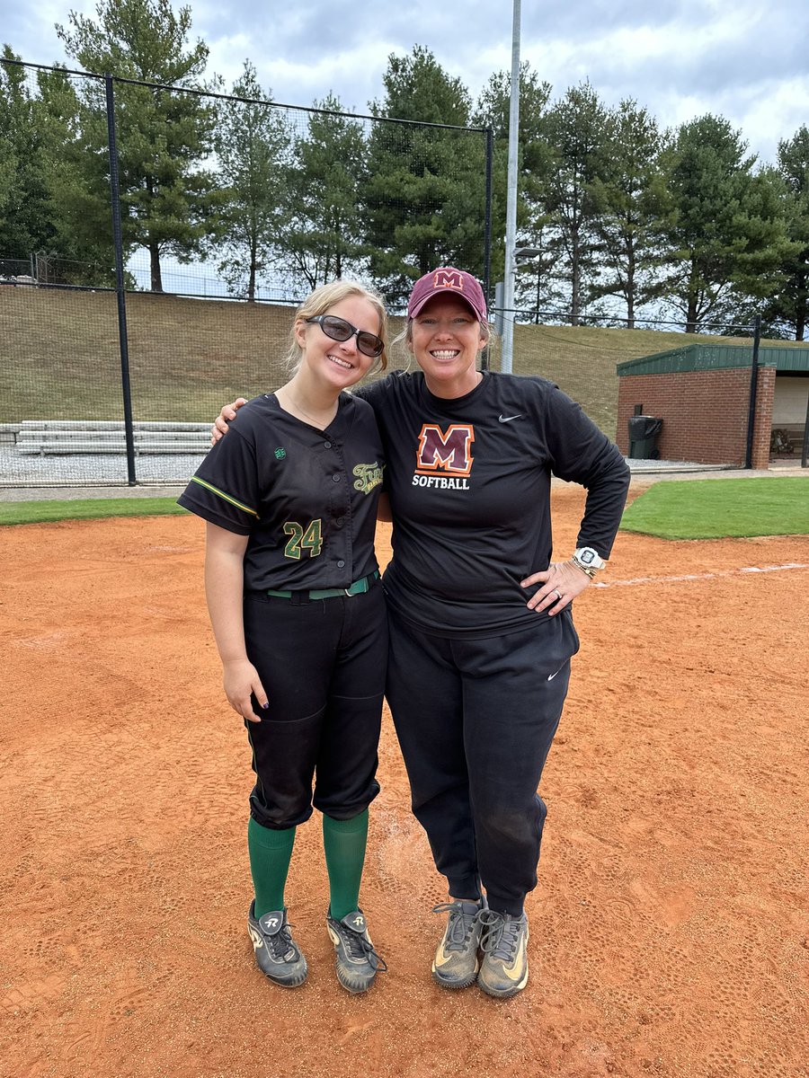 Catwelch2025's tweet photo. Had a great camp experience @MCScotsSB!! Thanks #CoachMoore #CoachCarr!! Hope to see you again real soon! #GoScots @IHartFastpitch @JamesLaughren @SoftballRecruit https://t.co/DR9f87563J