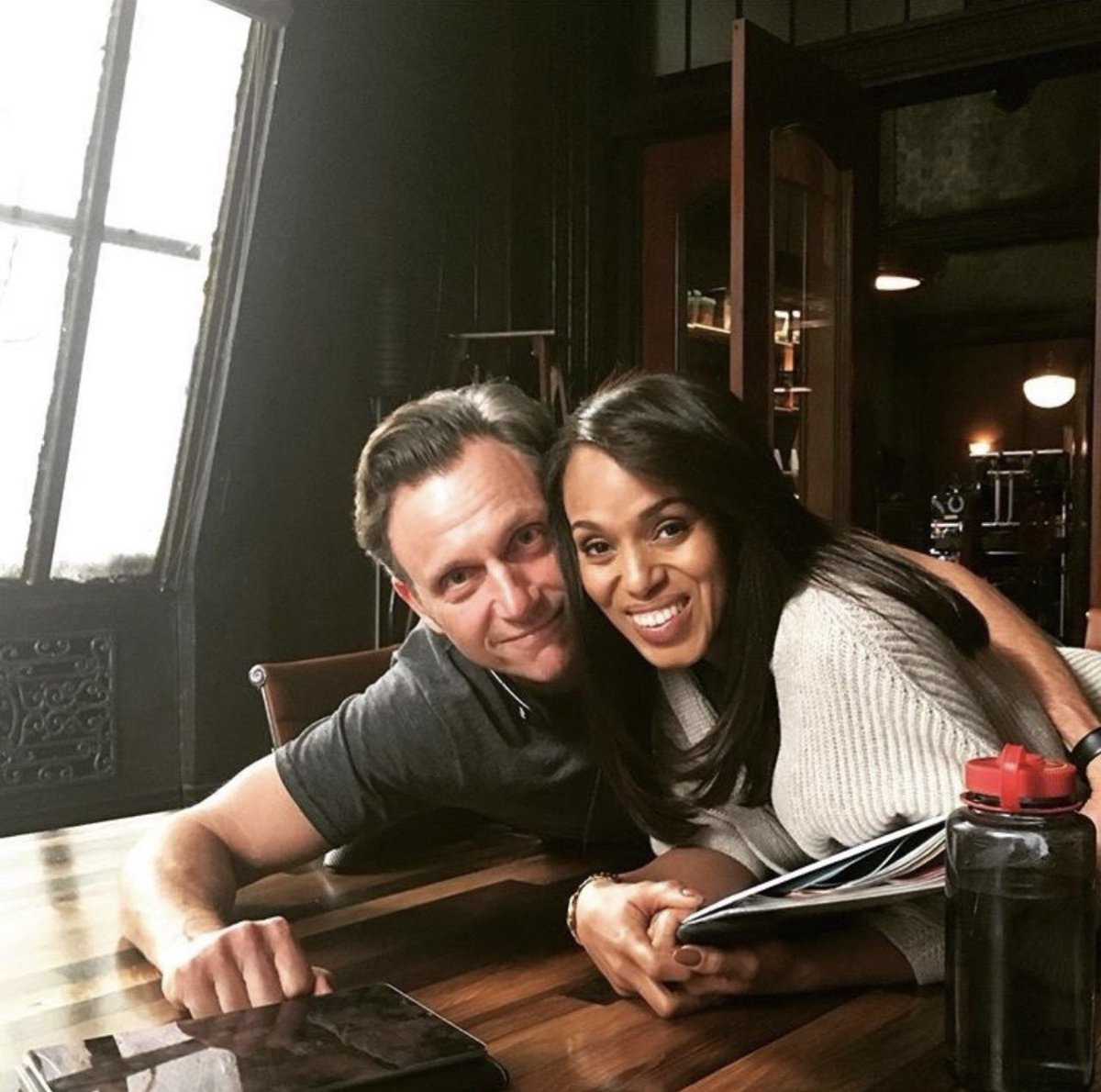 OlitzTini's tweet photo. Just Tony &amp; Kerry laying on the table taking a pic https://t.co/c6vFVDWMWE