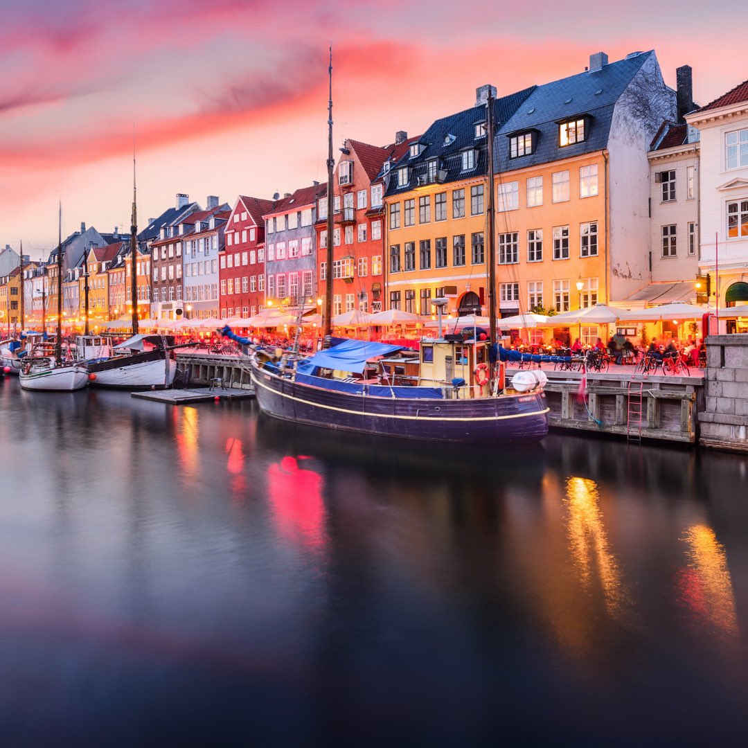 TravelClubSite's tweet photo. Nyhavn, the iconic harbor of Copenhagen, where colorful buildings line the waterfront. 🇩🇰🏘️ It's a picturesque scene straight out of a fairytale. Share your favorite moments and must-visit spots in this Danish gem! 🌅🚢📸 #Nyhavn #Copenhagen #ExploreDenmark #travel 🍻🏰🌟 https://t.co/cxn365Z2Fr
