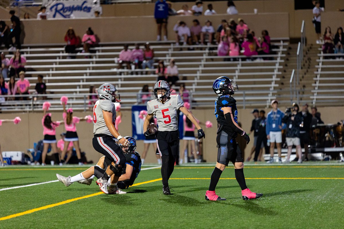 nickpetxrs's tweet photo. Marcus @ Plano West 46-14 | GOT MINE!😮‍💨
@DCcollins9 @Talonsmith_ @RecruitMarcusFB @MarcusFootball @TrustMyEyesO https://t.co/okPw8gqA3S