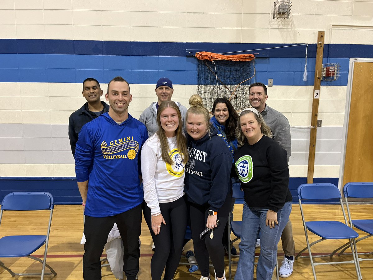 D63Gemini's tweet photo. Some of our awesome staff members travelled to Wilmette to cheer on our 7th grade volleyball team during their conference championship game. #hereatgemini https://t.co/aj3iRWmJrq