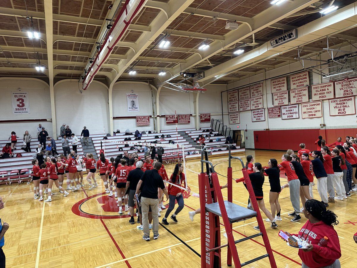 Barnstable 3
Winchester 0
25-15
25-15
25-17
Charlotte Sullivan 10 kills
Molly Fredo 9 kills
Molly Gleason 5 kills 8 digs
Dylan Andrews 5 kills 4 blocks
Sadie Wellbeloved 29 assists 7 digs 2 aces
Logan Hurwitz game high 14 digs
Teagan Geraghty 3 aces

Barnstable is 13-2