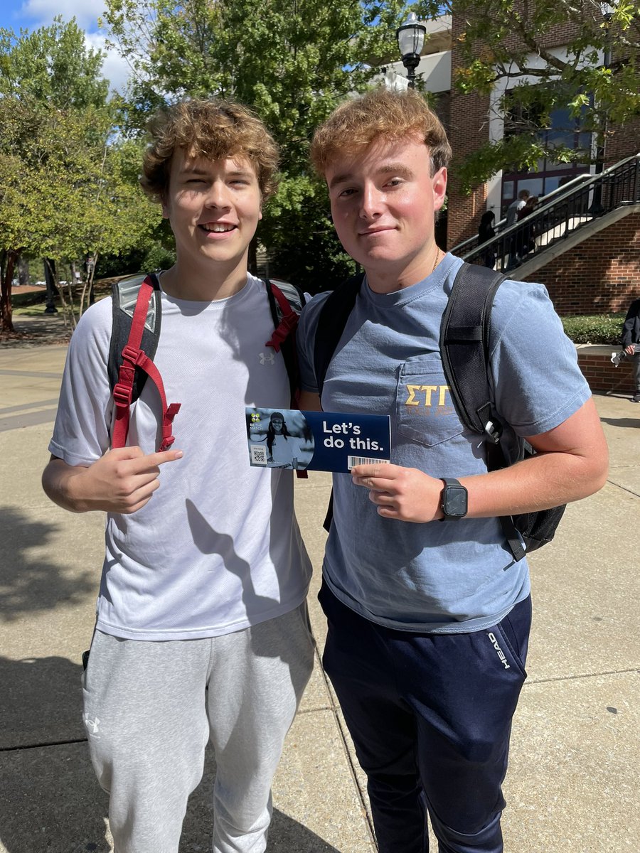 victory4v1's tweet photo. 310 students joined the registry today, Day 1 of our 4 day Be The Match On Campus event at University of Alabama! 💙💚
Roll Tide, Roll!  🐘❤️ #Bethematchregistry https://t.co/MMOeqTvraf