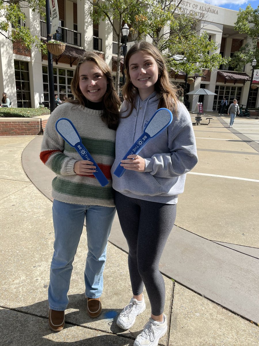 victory4v1's tweet photo. 310 students joined the registry today, Day 1 of our 4 day Be The Match On Campus event at University of Alabama! 💙💚
Roll Tide, Roll!  🐘❤️ #Bethematchregistry https://t.co/MMOeqTvraf