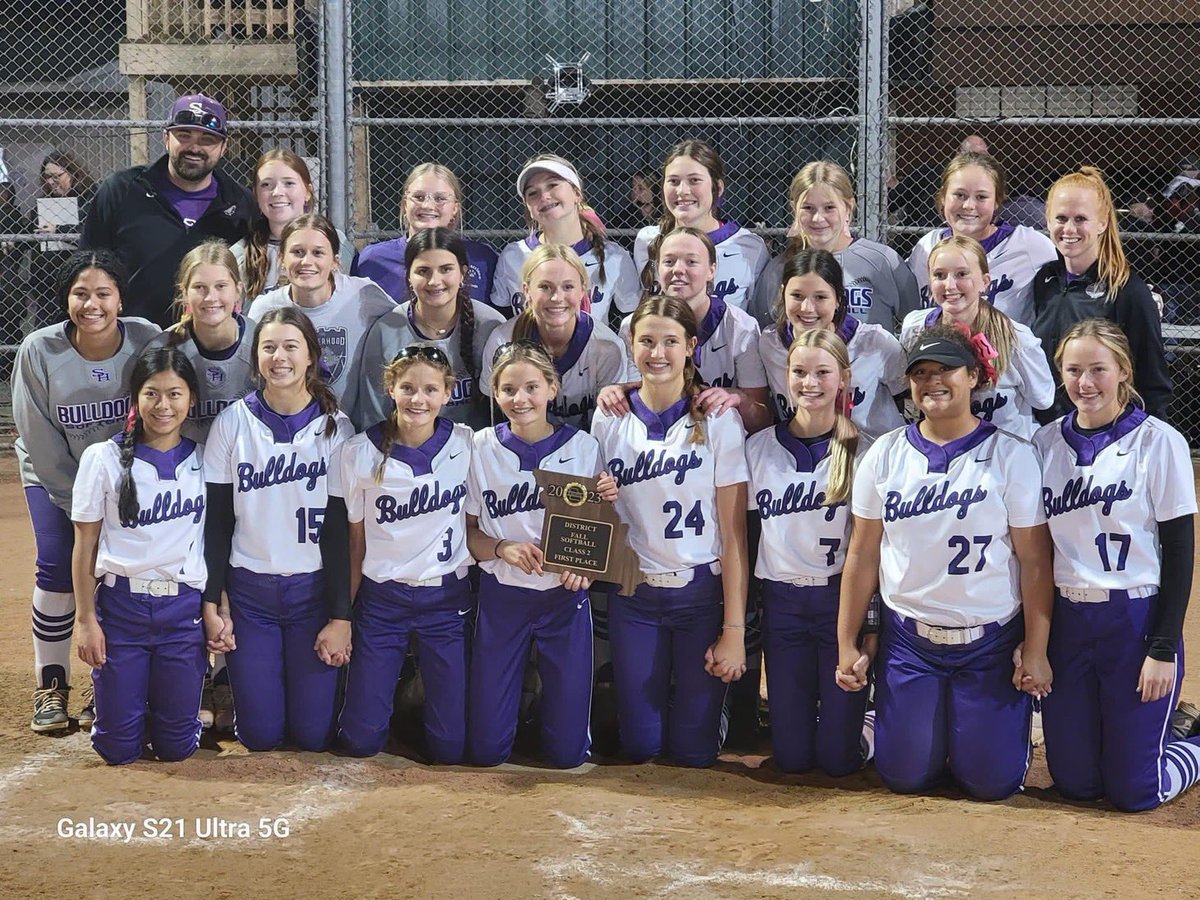 SH Bulldog Softball tweet media