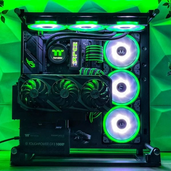 ThermaltakeInc's tweet photo. @mvp_gaming_pc chose SWAFAN EX RGB for this Hulk-themed Core P3 TG Pro build. Check it out!
#thermaltake #SWAFAN #swafanexrgb #CoreP3TGPro https://t.co/pgOYr16pUc