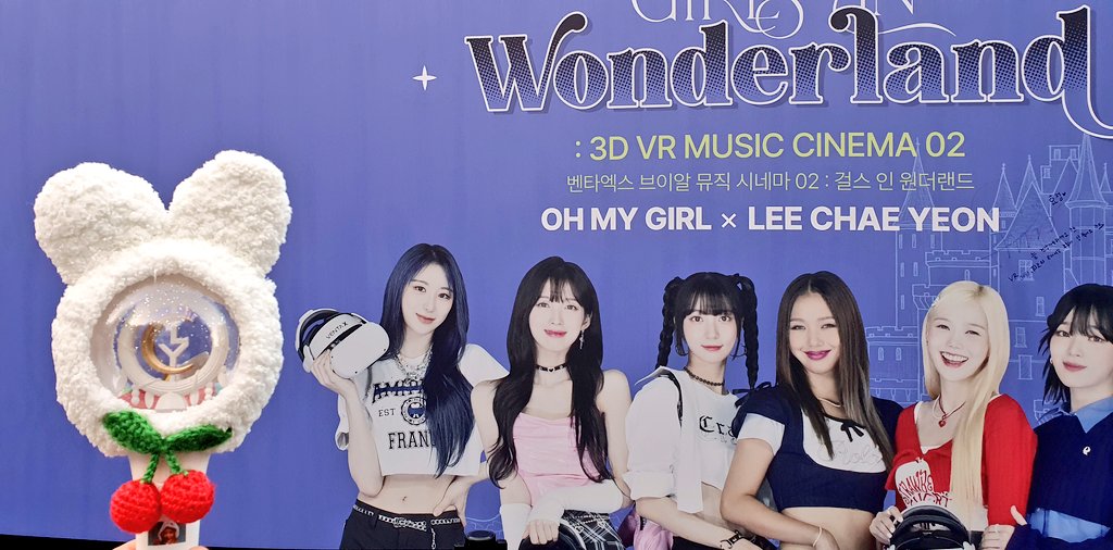 tiger_yeongo's tweet image. #VENTAX #VR콘서트 #KPOPVR #걸스인원더랜드 #오마이걸 #이채연
10/16 벤타브이알 후기
VR로 무대를 본건 생전 처음인데 엄청나다
채연이 미모도 미쳤는데 진짜 코앞에 있는 것 같아서 VR인거 아는데도 긴장했는데
대니착장 진짜 너무 예쁘다ㅜ 허쉬러쉬나 노크 착장도 너무너무 예쁘고