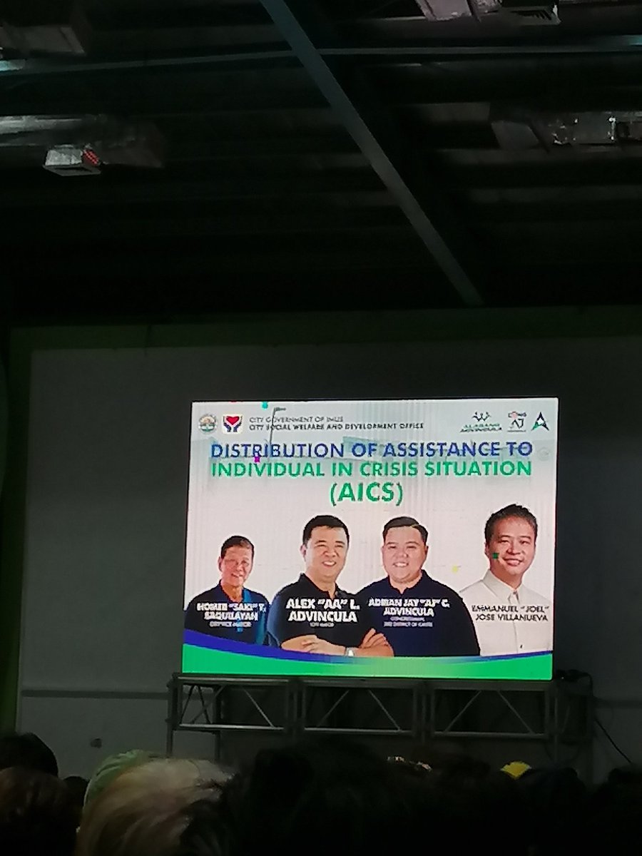 LeslieAmor's tweet photo. Laban lungs chronicles.

Dama namin kayo sa Imus Cavite @senatorjoelv! #SalamatSenJoelVillanueva  #SalamatTESDAMAN

Salamat po sa partnership nyo kina Mayor Alex Advincula, VM Homer Saquilayan at Congressman AJ Advincula para sa mga individual in crisis situation. https://t.co/wW7obupJOX
