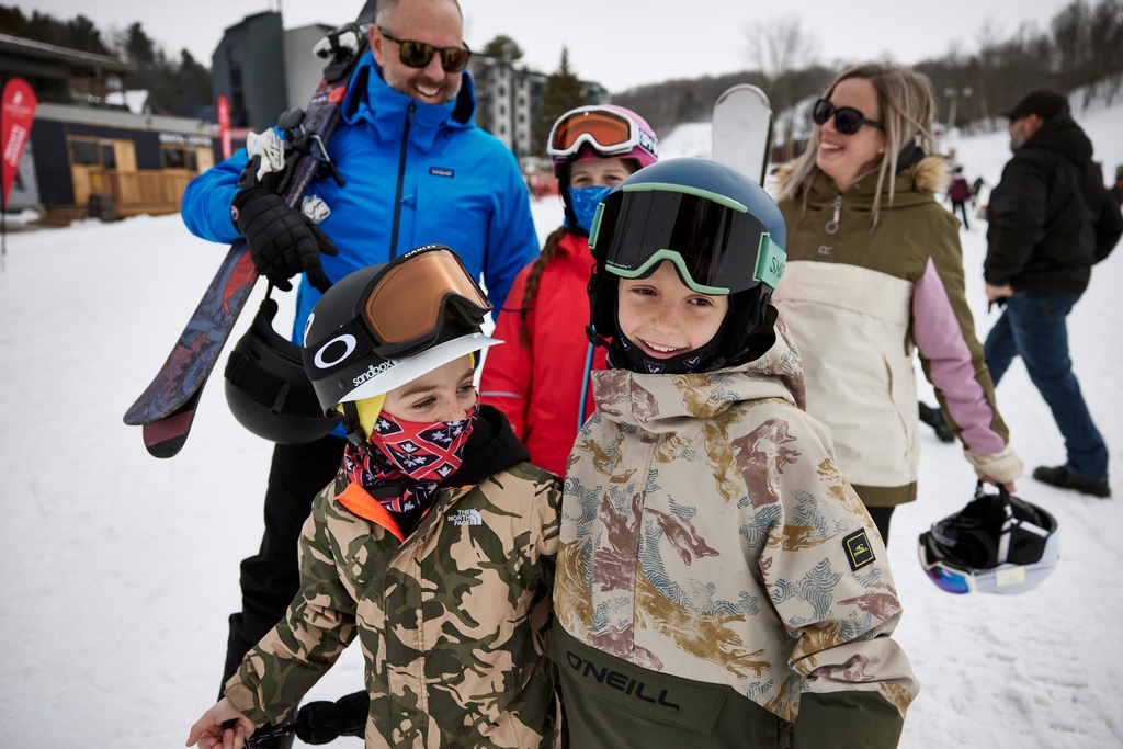 Be that person who plans ahead!
slopes with a Ski &amp; Stay package at Horseshoe Resort.⁠ Prices go up on November 10th!
⁠#skivacay #skiontario #wintervacation #horseshoeresort #sknowySlopes #WinterWonderland #HorseshoeAdventure⁠
⁠