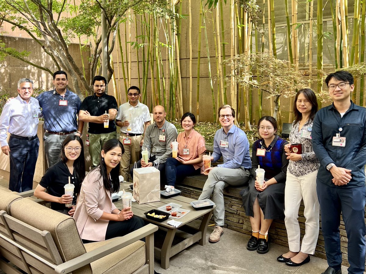 Welcome ⁦@UCSF⁩ medical physics residents visiting ⁦@StanfordRadOnc⁩. Grateful for our faculty for teaching and making the exchange program successful. ⁦@zyang0526⁩ ⁦@Mur_Sur⁩ ⁦@YuGaoMedPhys⁩⁦@NataliyaMedPhys⁩ @RamishMedphys⁩⁦@LeweiZhao⁩