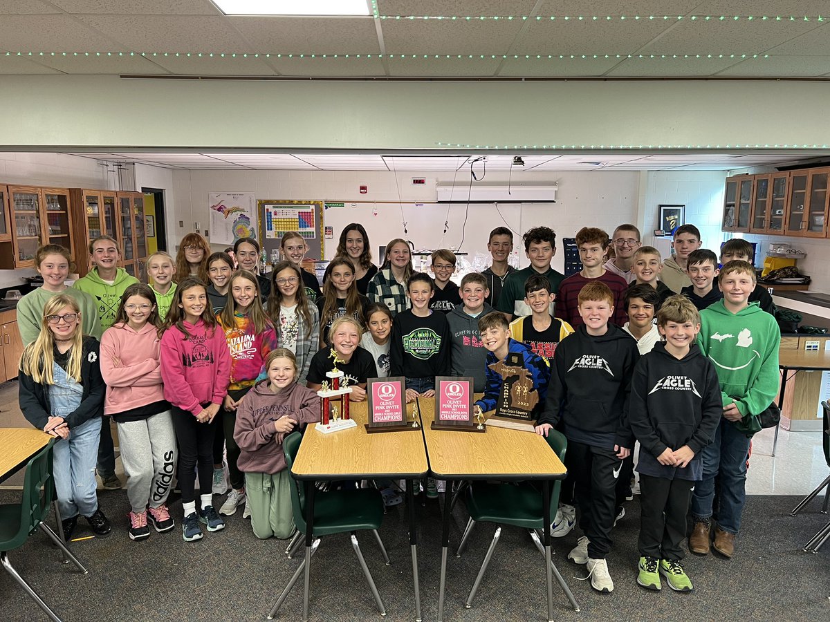 EllisBenjaminP's tweet image. What a season! While the PRs, Medals, and Trophies are great…it was the teamwork, sportsmanship and camaraderie that made this team so fun. Thanks to all the kids and their families for this awesome fall.  #OCSRocks