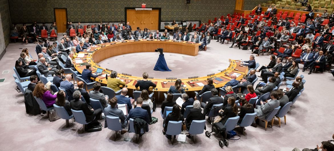 Le Conseil de sécurité rejette un projet de résolution russe sur #Gaza

5 voix pour (Chine, Gabon, Mozambique, Russie et Émirats arabes unis)
4 contre (France, Japon, Royaume-Uni et États-Unis)
6 abstentions (Albanie, Brésil, Équateur, Ghana, Malte et Suisse)
