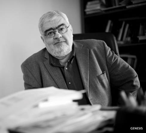 aplesuneoficial's tweet photo. Andrei Pleşu – 75. Evocări, interpretări, portrete

https://t.co/260fzZFqUW https://t.co/CfSePvym76