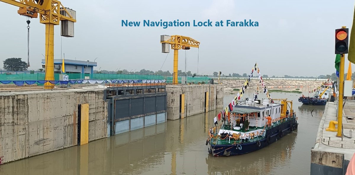IWAI_ShipMin's tweet photo. #GlobalMaritimeIndiaSummit
Hon'ble @PMOIndia Shri @narendramodi inaugurates the new Navigation Lock at Farakka, #WestBengal. The lock will enhance transport efficiency on National Waterway-1 by reducing the turn-around time from 2 hours to 38 mins 
@shipmin_india @sarbanandsonwal https://t.co/wyGD1Yle6e